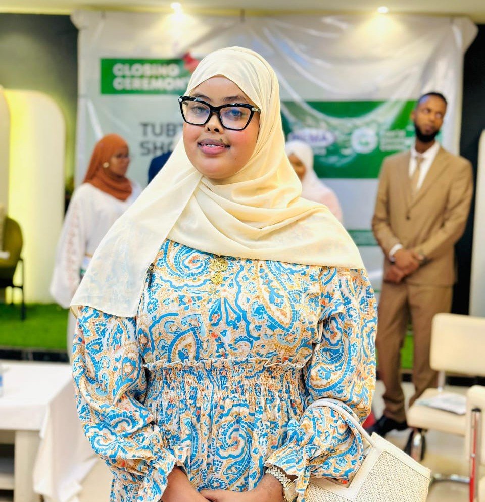 Khadra Abdirahman-Manager